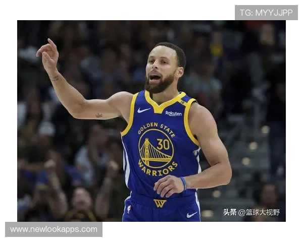 库里抛投失手 波斯特强攻空中补篮完美收官 库里抛投失手 波斯特强攻空中补篮完美收官