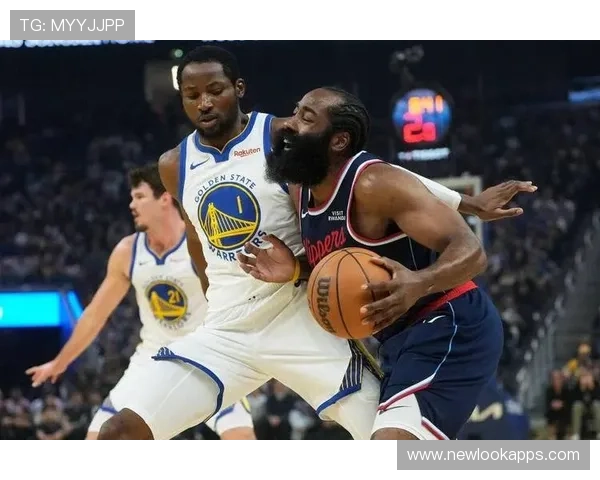 库里19分8助攻哈登20分4助攻勇士主场力克快船豪取两连胜 库里19分8助攻哈登20分4助攻勇士主场力克快船豪取两连胜